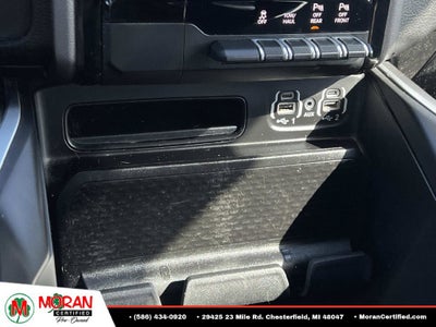 2020 RAM 1500 Big Horn Crew Cab 4x4 5'7" Box