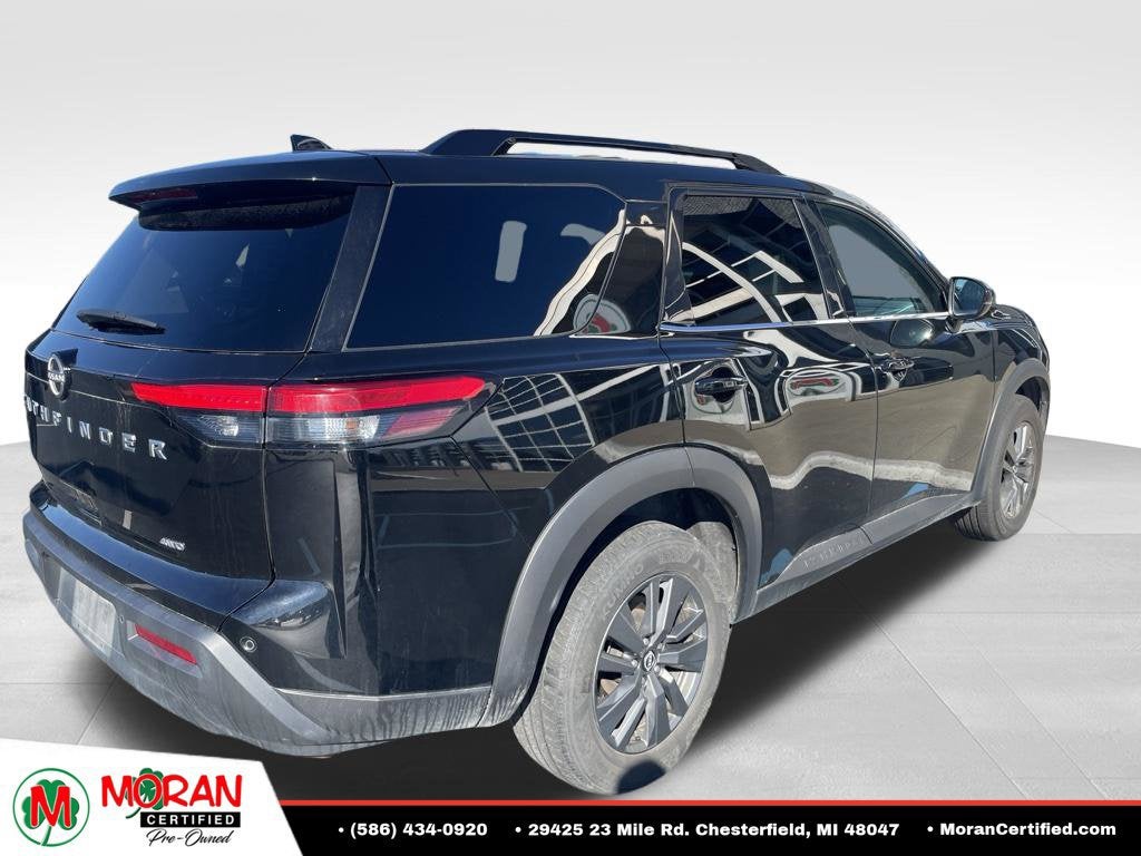 2025 Nissan Pathfinder SV
