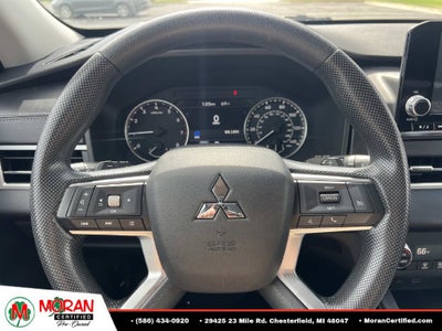 2022 Mitsubishi Outlander ES