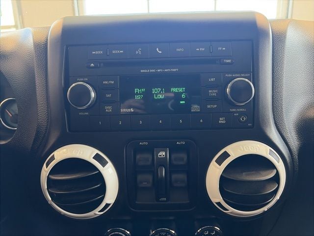 2014 Jeep Wrangler Unlimited Polar Edition