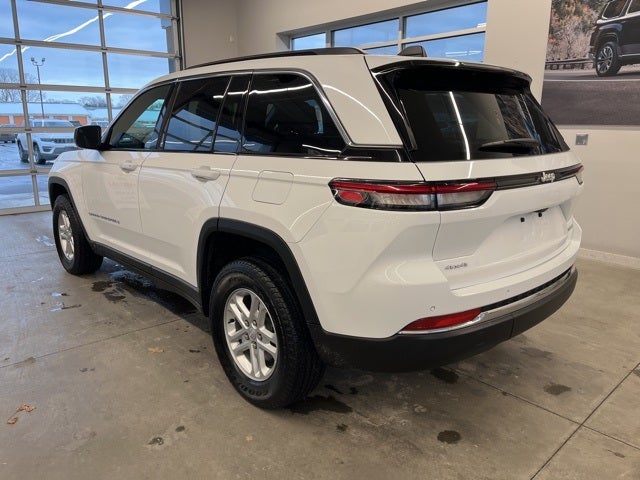 2024 Jeep Grand Cherokee Laredo 4x4