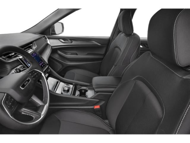 2025 Jeep Grand Cherokee Laredo X 4x4