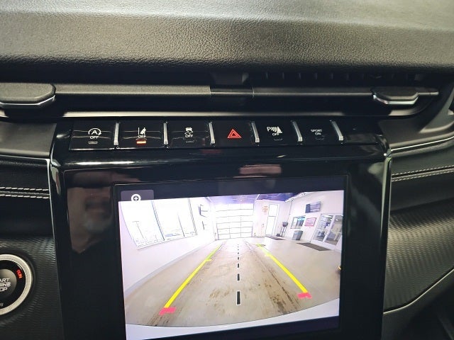 2023 Jeep Grand Cherokee Laredo 4x4