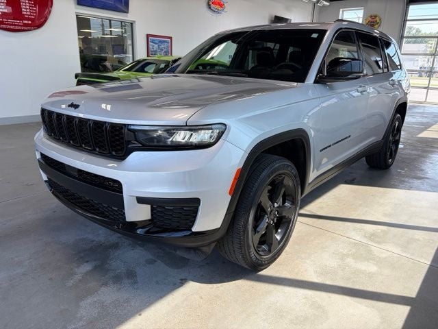 2023 Jeep Grand Cherokee L Altitude 4x4