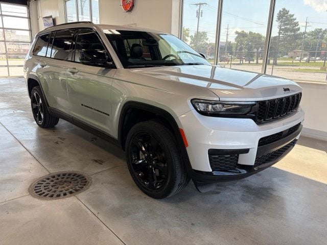 2023 Jeep Grand Cherokee L Altitude 4x4