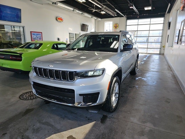 2023 Jeep Grand Cherokee L Laredo 4x4