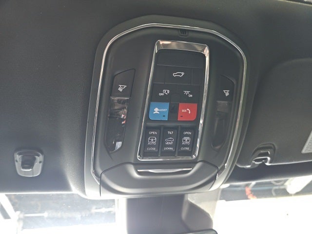 2024 Jeep Wagoneer L Series II Carbide 4x4