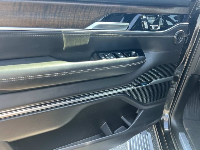 2023 Jeep Grand Wagoneer Series II 4x4