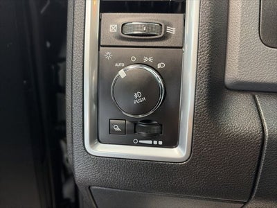 2018 RAM 1500 Lone Star Crew Cab 4x4 5'7' Box