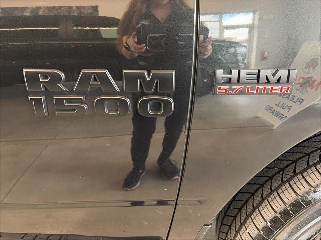 2018 RAM 1500 Lone Star Crew Cab 4x4 5'7' Box