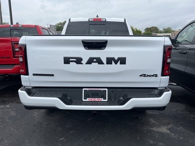 2025 RAM Ram 1500 RAM 1500 BIG HORN CREW CAB 4X4 5'7' BOX