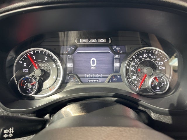 2023 RAM 1500 Big Horn Crew Cab 4x4 5'7' Box