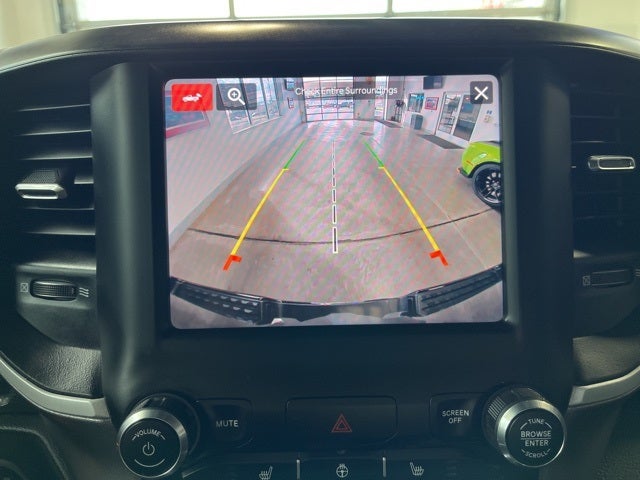 2023 RAM 1500 Big Horn Crew Cab 4x4 5'7' Box