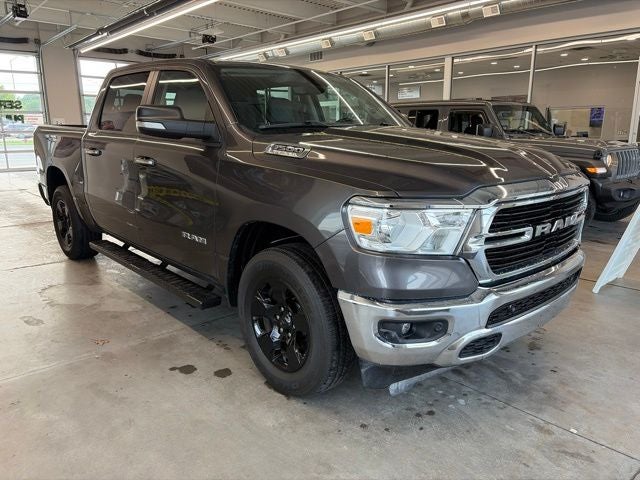 2020 RAM 1500 Big Horn Crew Cab 4x4 5'7' Box