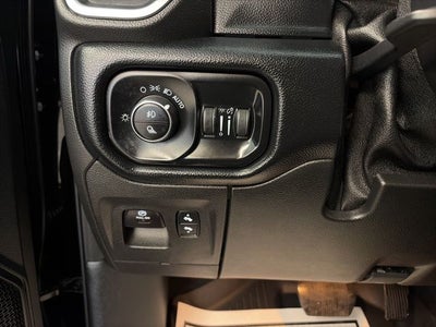 2019 RAM 1500 Big Horn/Lone Star Crew Cab 4x4 5'7' Box