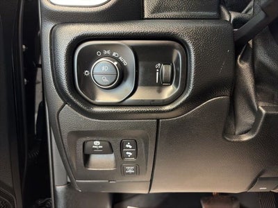 2021 RAM 1500 Big Horn Crew Cab 4x4 5'7' Box