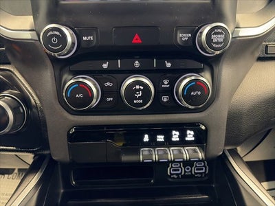 2021 RAM 1500 Big Horn Crew Cab 4x4 5'7' Box