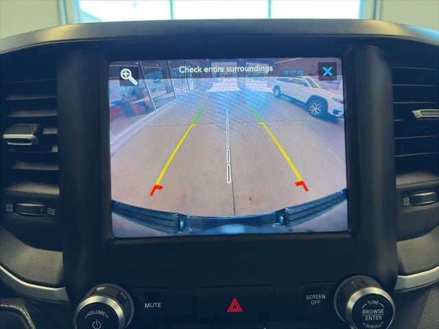 2021 RAM 1500 Big Horn Crew Cab 4x4 5'7' Box