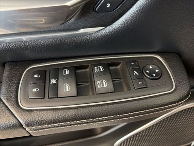 2022 RAM 1500 Laramie Crew Cab 4x4 5'7' Box