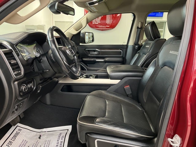 2019 RAM 1500 Laramie Crew Cab 4x4 5'7' Box