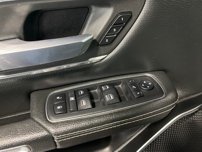 2019 RAM 1500 Laramie Crew Cab 4x4 5'7' Box