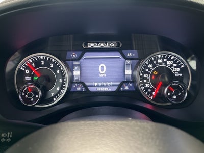 2019 RAM 1500 Laramie Crew Cab 4x4 5'7' Box