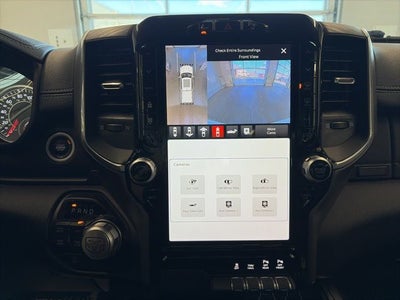 2023 RAM 1500 Laramie Crew Cab 4x4 5'7' Box