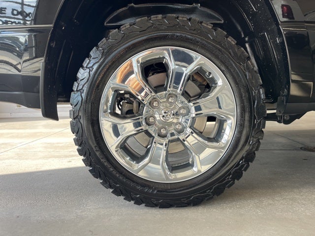 2023 RAM 1500 Laramie Crew Cab 4x4 5'7' Box