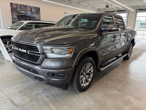 2020 RAM 1500 Laramie Crew Cab 4x4 5'7' Box