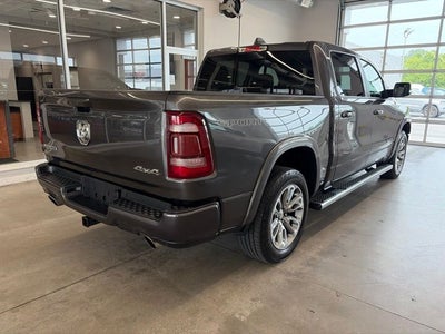 2020 RAM 1500 Laramie Crew Cab 4x4 5'7' Box