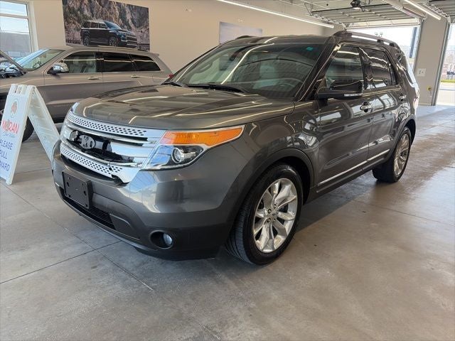 2015 Ford Explorer XLT's photo