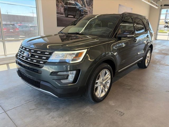 2016 Ford Explorer XLT 4WD's photo