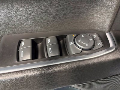 2022 Chevrolet Silverado 1500 4WD Double Cab Standard Bed LT with 2FT