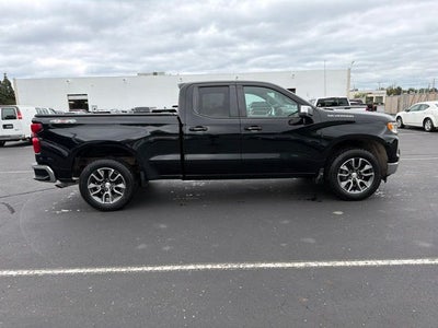 2022 Chevrolet Silverado 1500 4WD Double Cab Standard Bed LT with 2FT