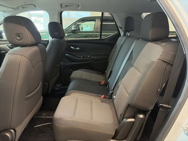 2020 Chevrolet Traverse AWD LS