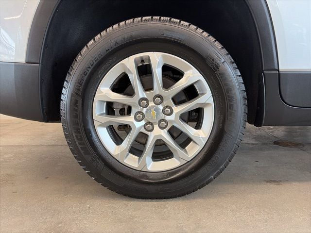 2020 Chevrolet Traverse AWD LS