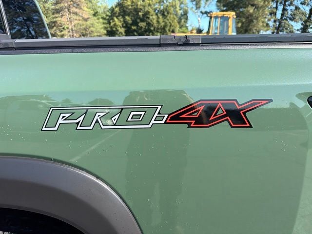 2022 Nissan Frontier Crew Cab PRO-4X 4x4