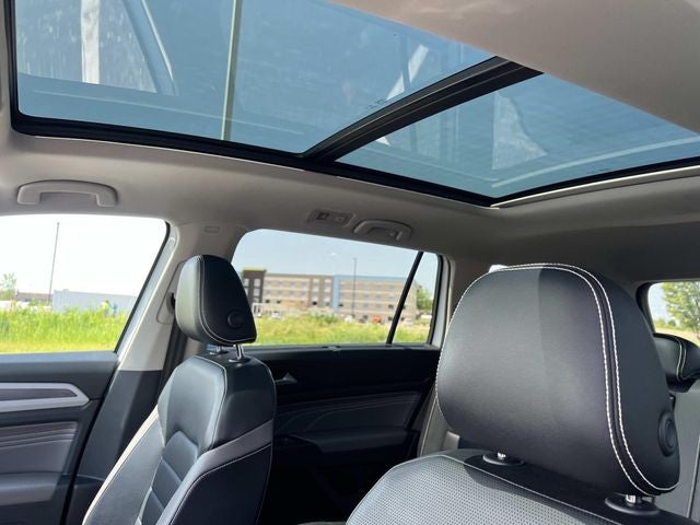 2022 Volkswagen Atlas 3.6L V6 SEL R-Line Black