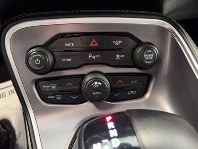 2022 Dodge Challenger SXT