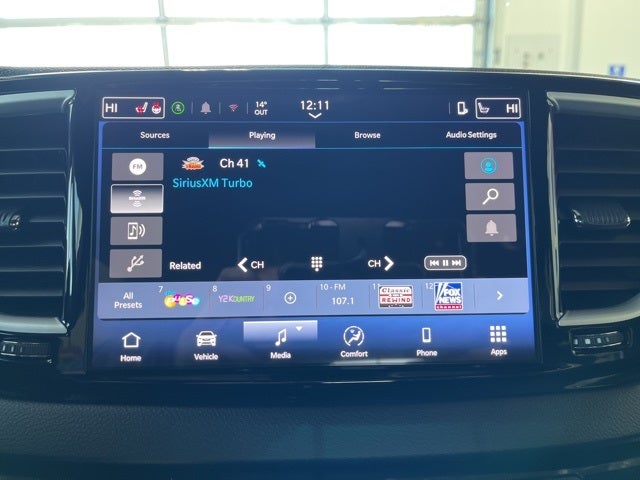 2025 Chrysler Pacifica Select