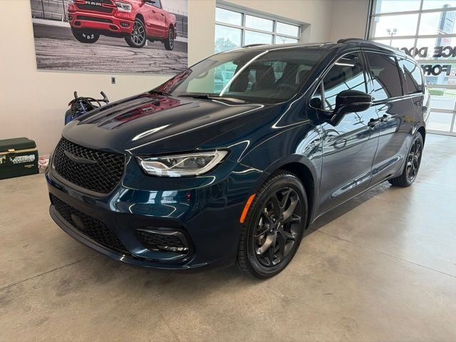 2025 Chrysler Pacifica