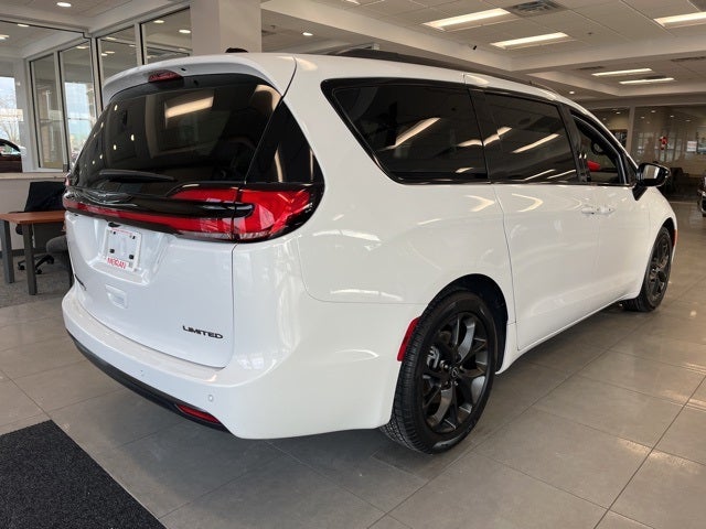 2026 Chrysler Pacifica PACIFICA LIMITED