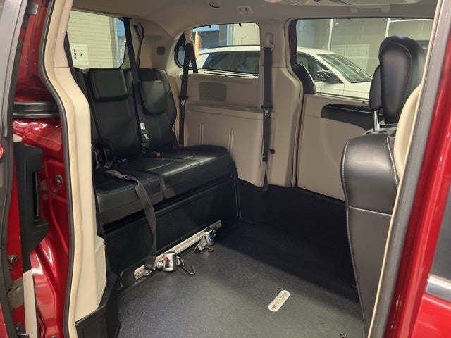 2014 Chrysler Town & Country Limited