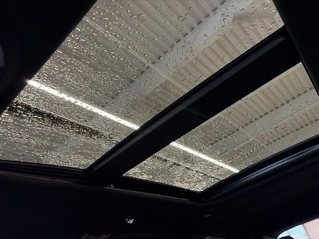 2024 Chrysler Pacifica Hybrid Premium S Appearance Pkg