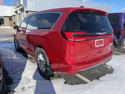 2026 Chrysler Pacifica PACIFICA SELECT AWD