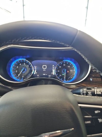 2022 Chrysler Pacifica Limited AWD