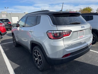 2026 Jeep Compass COMPASS LIMITED 4X4