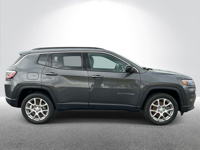 2024 Jeep Compass Latitude Lux