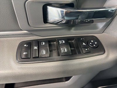 2017 RAM 1500 Big Horn Crew Cab 4x4 5'7' Box