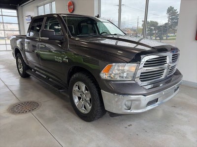 2017 RAM 1500 Big Horn Crew Cab 4x4 5'7' Box